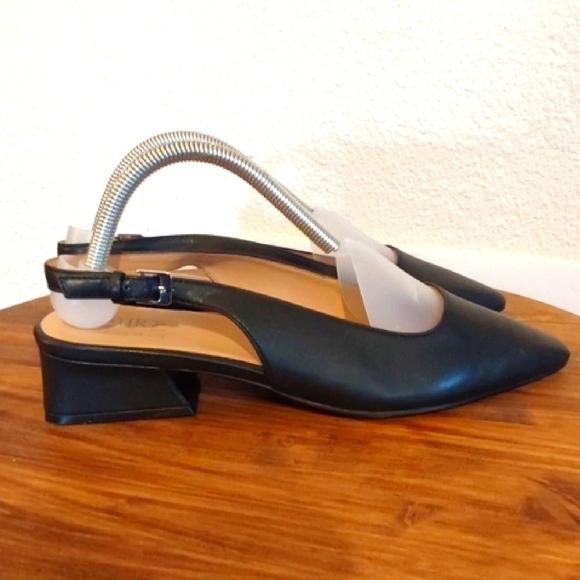 Naturalizer Ginger Sling Back Heels/Pumps Pointy Toe Sleek Trendy Comfort Sz.10M - Picture 1 of 6